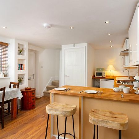 The Coach House, Centrally Located Detached Coach House Cardiff Buitenkant foto